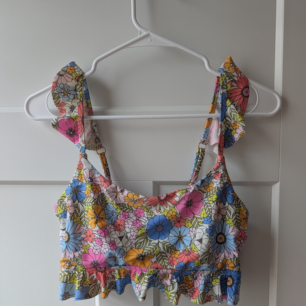 Floral Ruffle Swimsuit Top